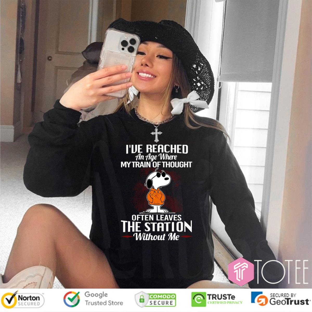 Sweatshirt