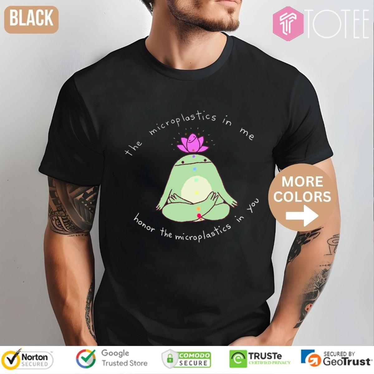 Yoga Frog The Microplastics In Me Horror The Microplastics In You T-shirt
